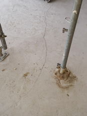 fissure dans la chape flottante