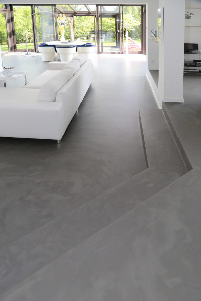 Entre-sol rénové en béton ciré