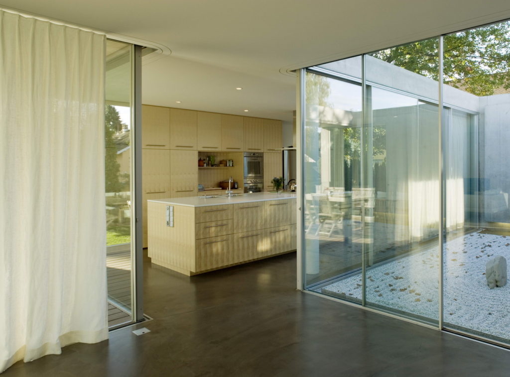 Villa moderne avec béton ciré